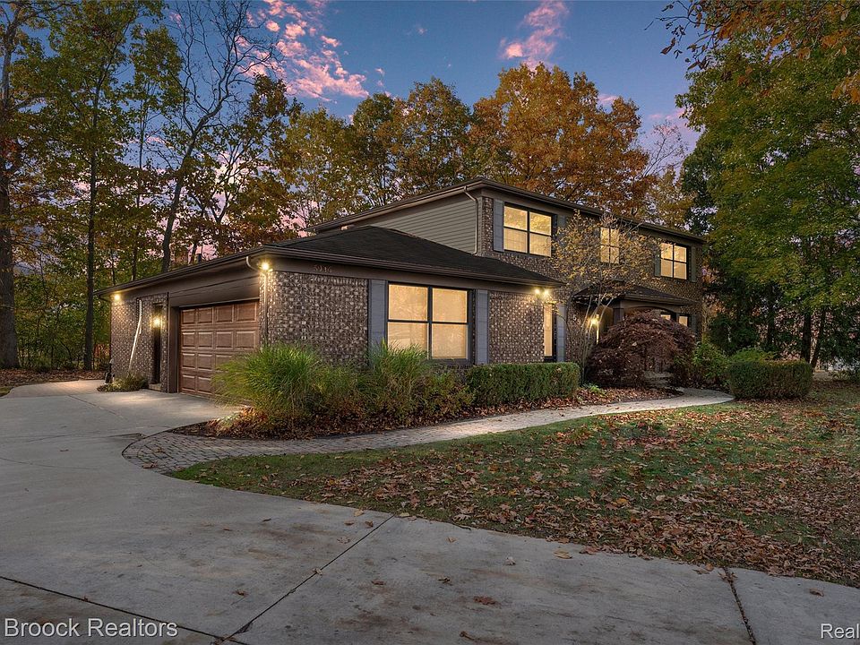 1st image of 5946 Cherry Crest Dr