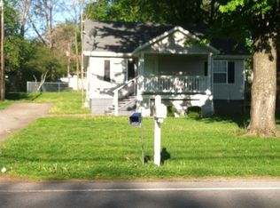 1407 S Wilson Rd, Radcliff, KY 40160