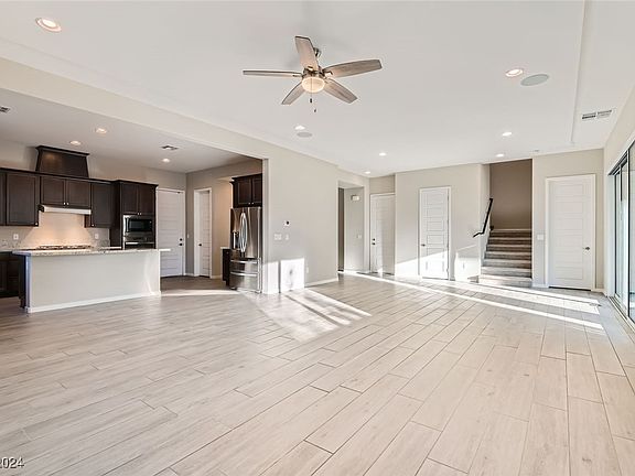 5th image of 8278 Aster Meadow Way