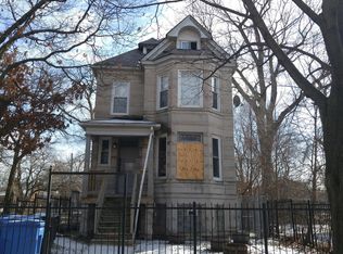 2711 E 75th St, Chicago, IL 60649