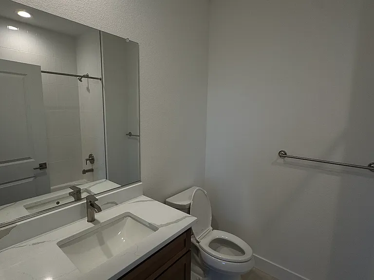 830 Josephine Way — Photo 8