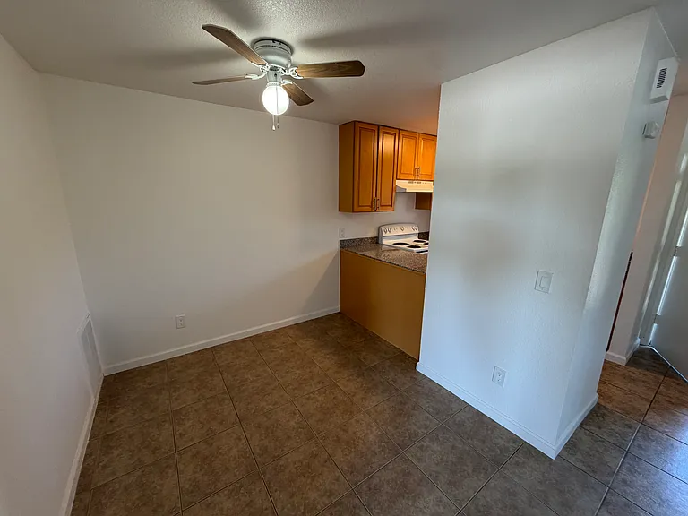 1845 Robin Ln #0 — Photo 6