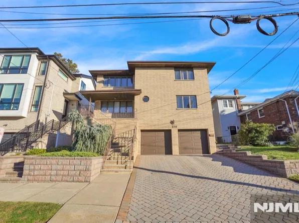 258 9th Street, Palisades Park, NJ 07650