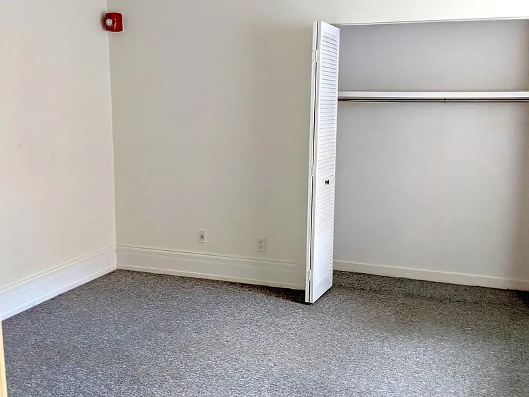 1713 Green St #2 — Photo 8
