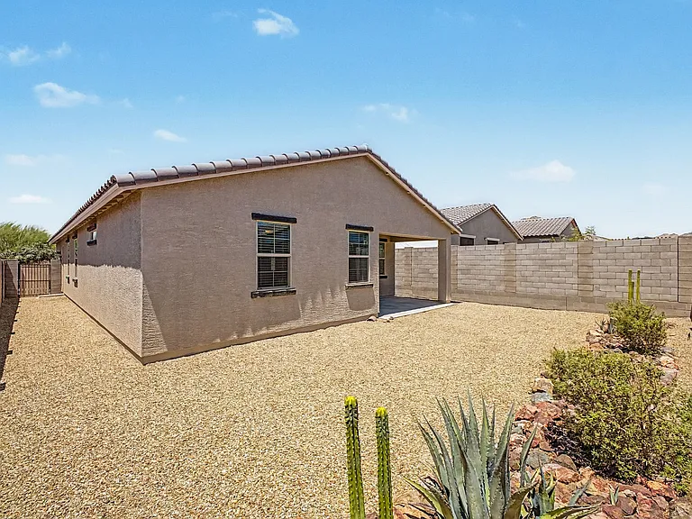 17239 W Desert Sage Dr — Photo 33