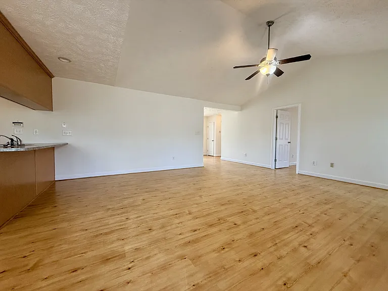 3019 Burton Dr — Photo 9
