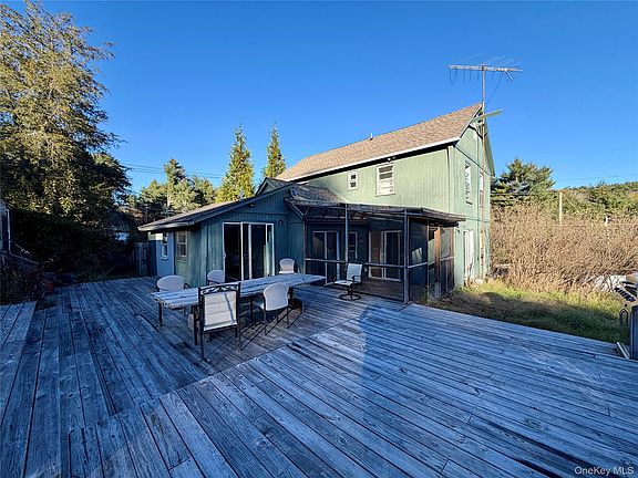 2nd image of 983 Plank Road