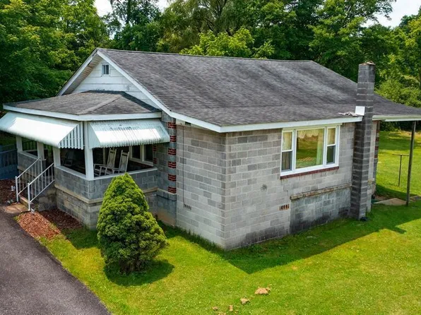 15745 Highway 12, Forest Hill, WV 24935