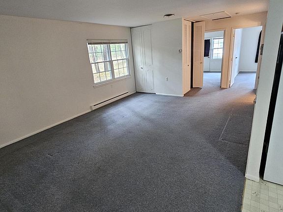 5th image of 828A Balmoral Court