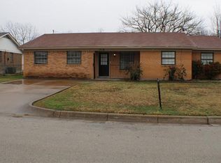 6825 Rustic Dr, Forest hill, TX 76140