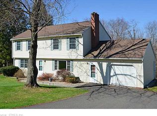 5 Hamilton Rd, East Granby, CT 06026