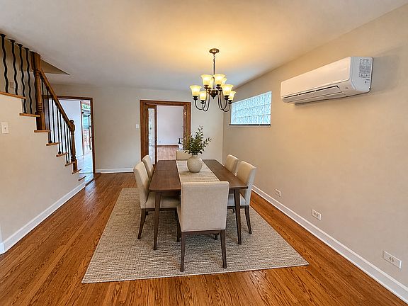 5th image of 1221 N Oak Park Ave