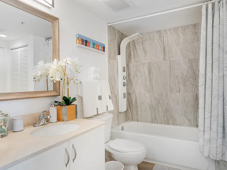 1750 N Bayshore Dr #5203 — Photo 12
