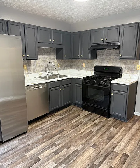 1575 Cedar Hl — Photo 8