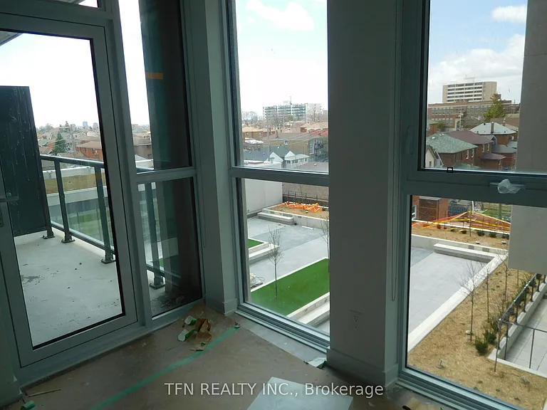 1603 Eglinton Ave W #408 — Photo 12