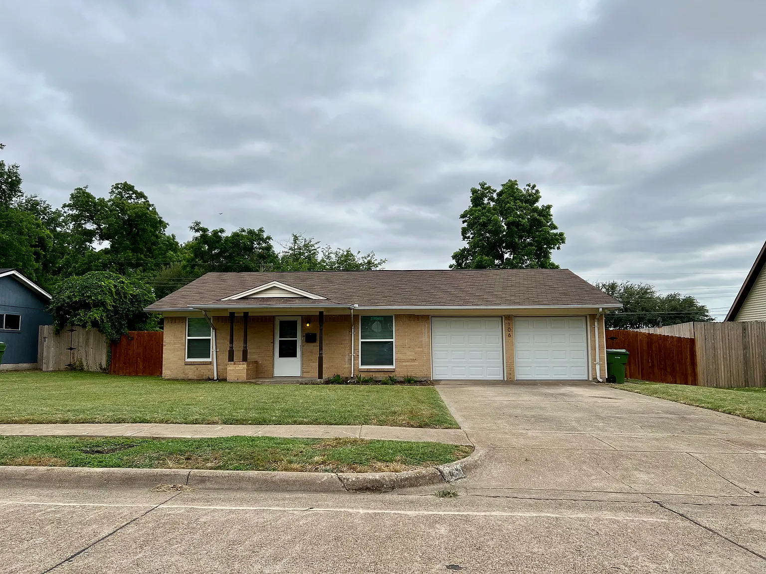 4 bed, 1444 sqft, $2,200 — Photo 1
