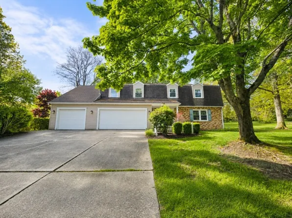 3971 Stellar Dr, Erie, PA 16506
