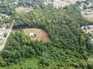 910 Fairview St, Kannapolis, NC 28083