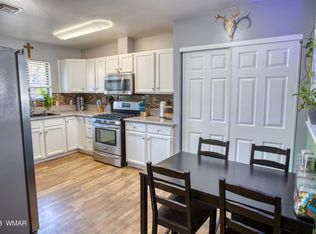 577 N 6th Dr, Show Low, AZ 85901