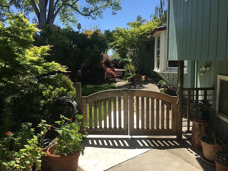 Private entry to the front door.