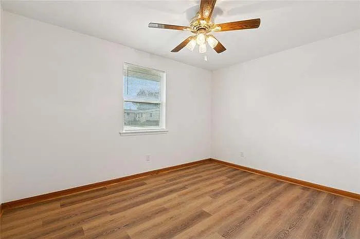 2524 Mississippi Ave — Photo 9