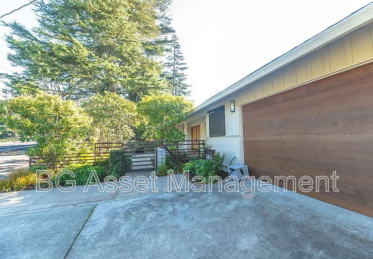 1411 Arlington Blvd — Photo 31
