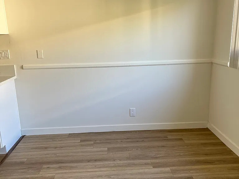 5400 Newcastle Ave #68 — Photo 16