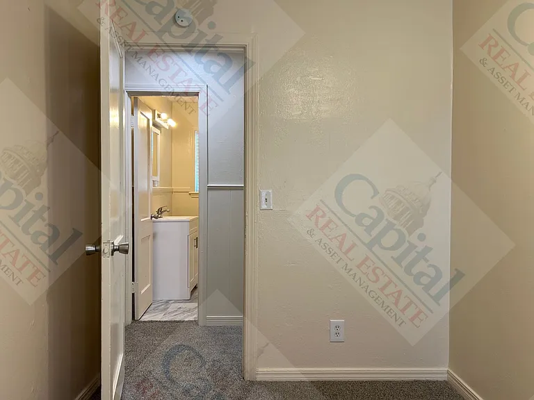 806 Bell Dr — Photo 15