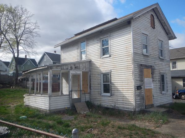 196 Hawkins St, Derby, CT 06418