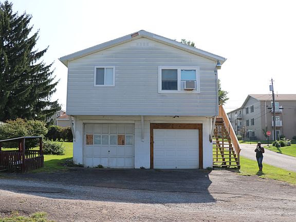 3rd image of 441 Kensington Ave