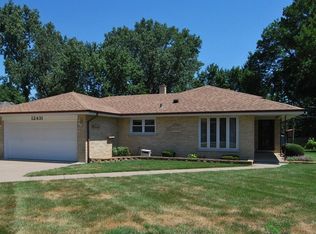 12431 S McVickers Ave, Palos Heights, IL