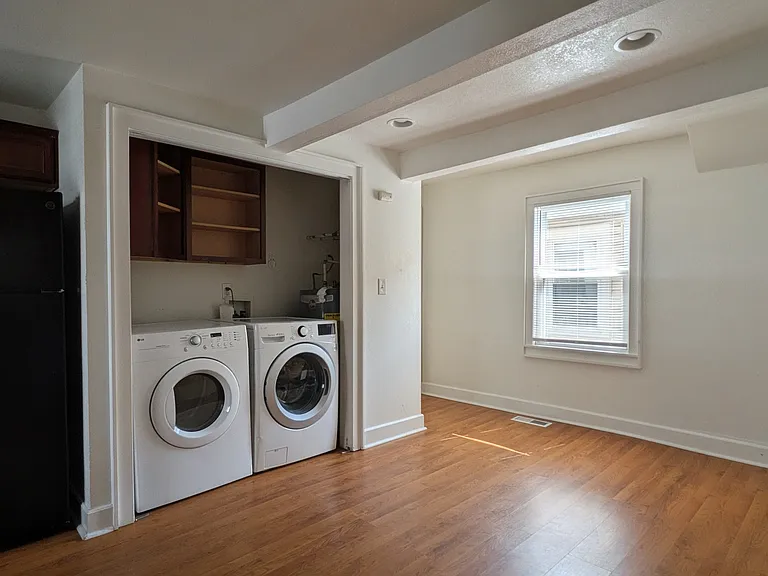 1412 Melrose Pkwy — Photo 3