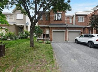 306 Waymark Cres, Ottawa, ON K2M 0A4