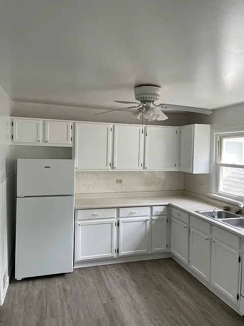 2 bed, 1000 sqft, $1,700 — Photo 4
