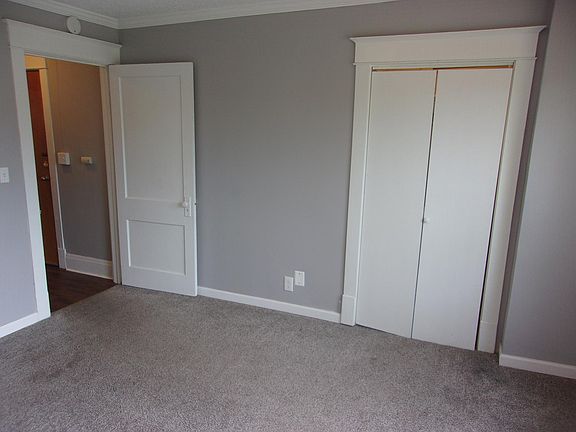 4th image of 1472 Hertel Ave