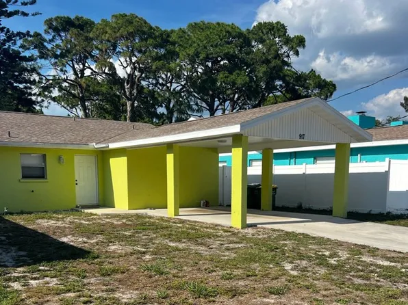917 Royal Palm Dr, Sarasota, FL 34234