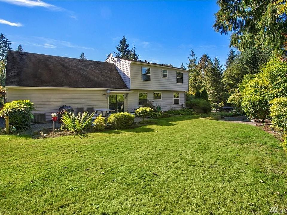 Ample yard space to enjoy games, sprinkler, and other backyard fun.