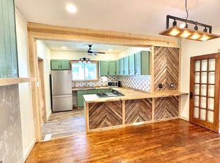 809 5th St, Huntington, WV 25701