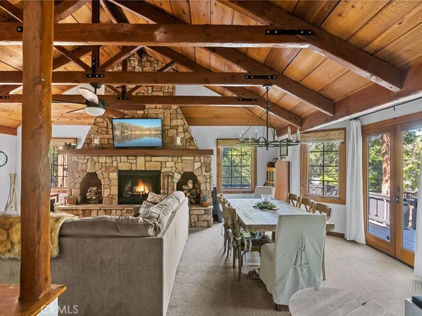 137 John Muir Rd, Lake Arrowhead, CA 92352