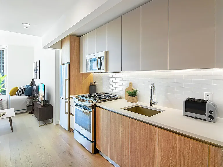 42-20 24th St #43G — Photo 2