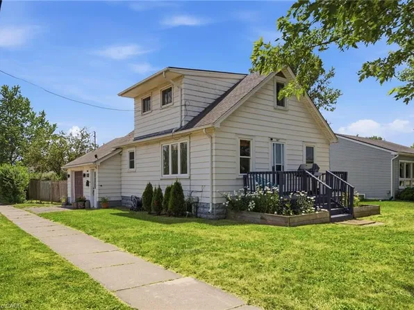 1217 Orchard Ave, Fort Erie, ON L2A 3C8
