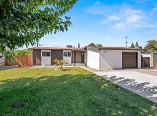 1416 Cherry Ln, Clovis, CA