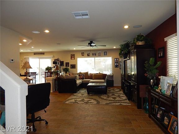 3rd image of 9969 Baystone St