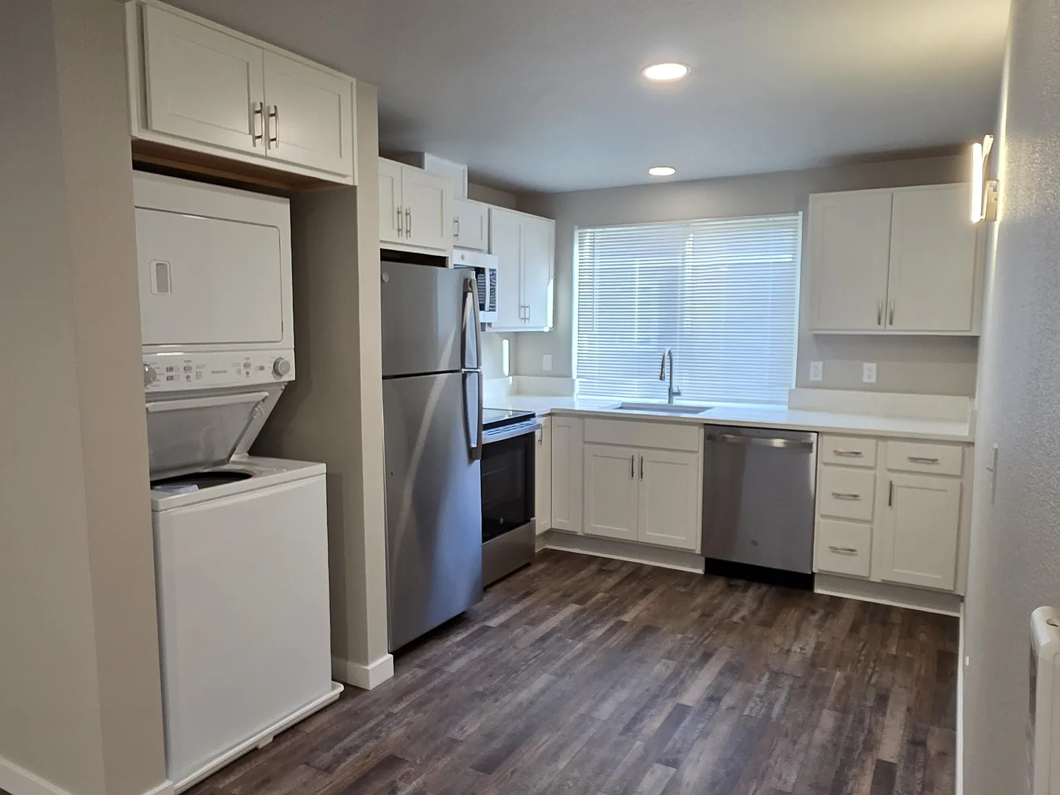2 bed, 656 sqft, $1,650 — Photo 1
