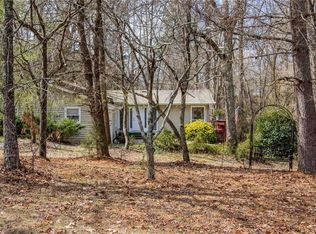 228 Seminole Dr, Winston Salem, NC 27107