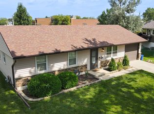 408 Beebe Ct, Streamwood, IL
