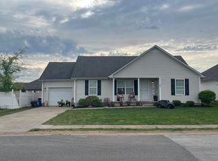 409 Turkey Run Dr, Bowling Green, KY 42101