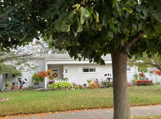 155 Bowers St, Clawson, MI 48017