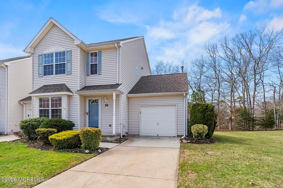 Building Photo - 32 Pebble Beach Ln