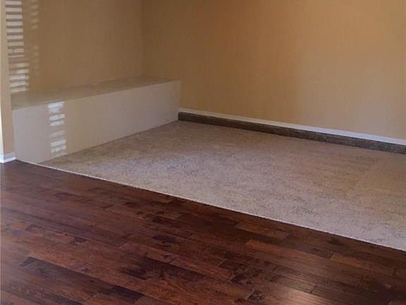 4th image of 1800 Japonica Ln